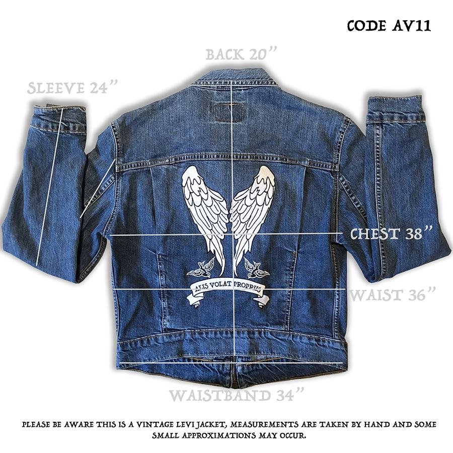 She Flies With Her Own Wings - Fully Embroidered Latin Motto - Vintage Levi's Denim Jacket